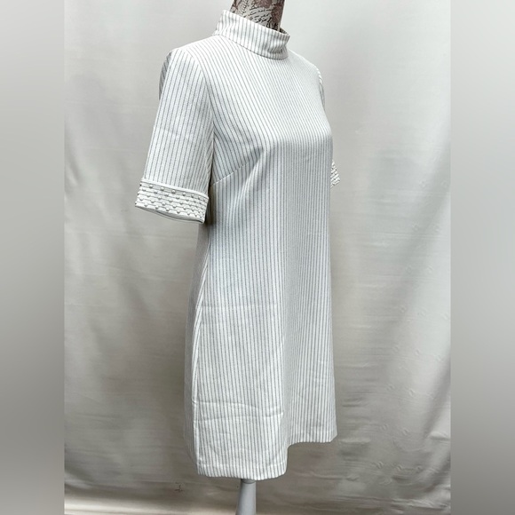 KARL LAGERFELD Cream and gray pinstriped mock neck shift dress size 8 - Picture 8 of 13